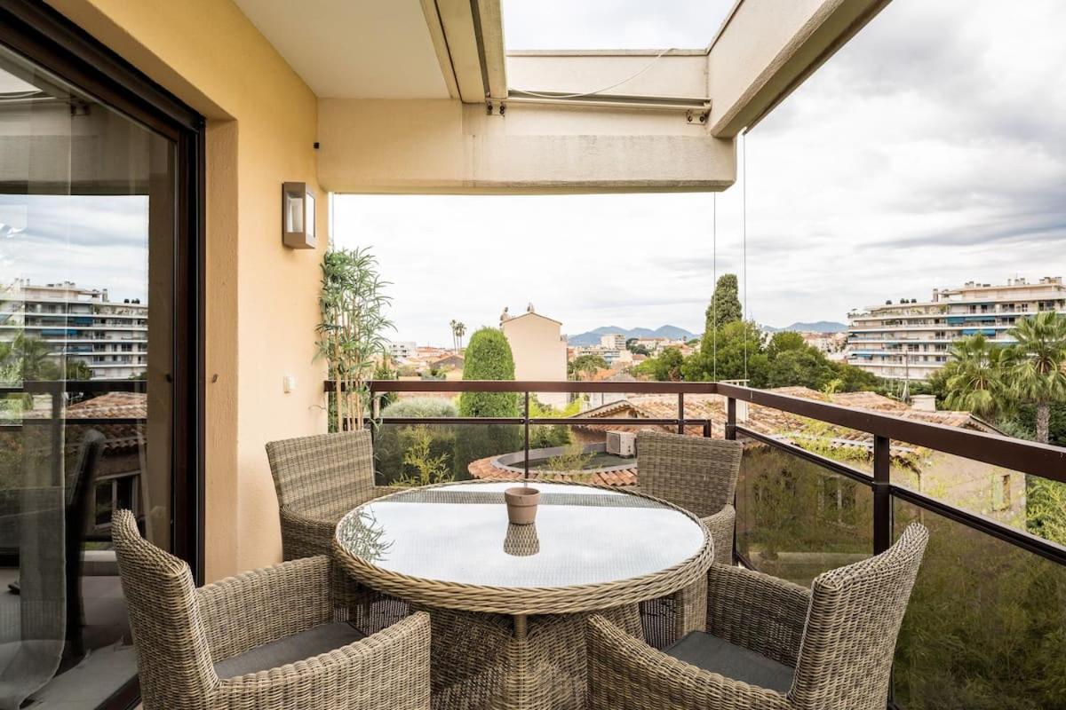 Mi Casa Tu Casa - Pg Apartman Cannes Kültér fotó