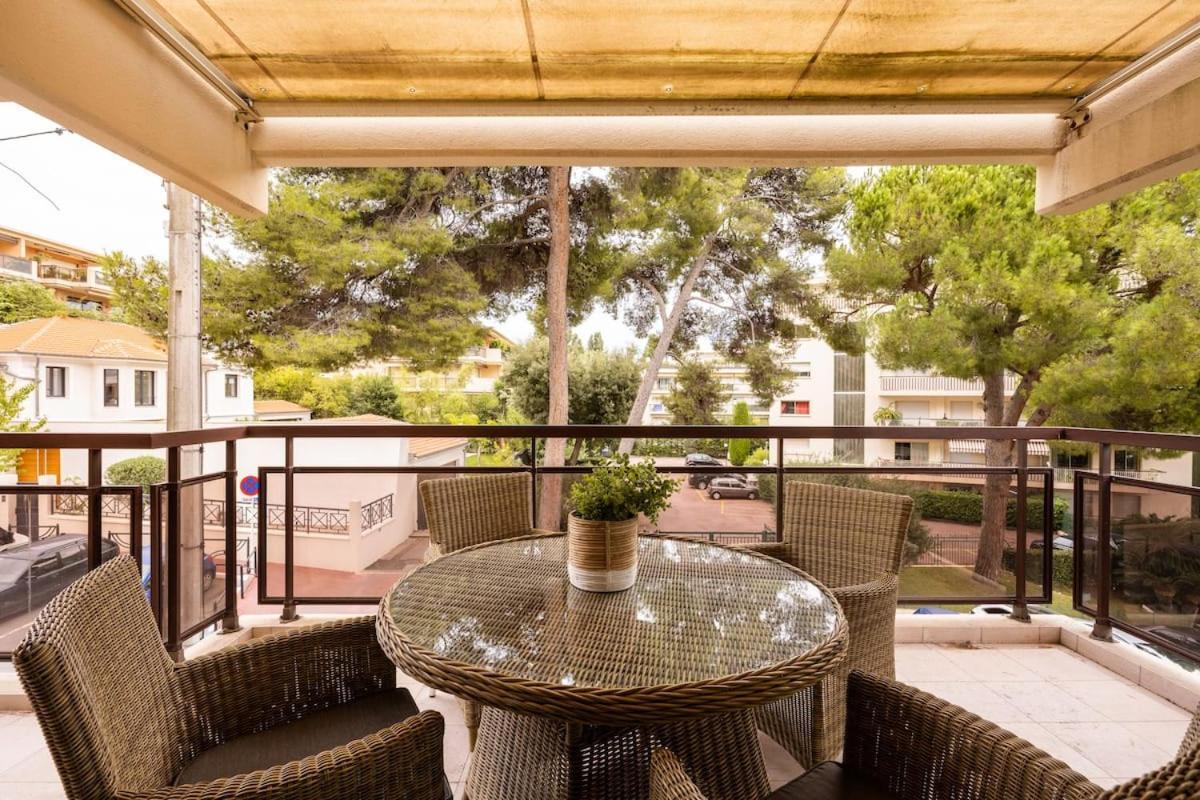 Mi Casa Tu Casa - Pg Apartman Cannes Kültér fotó