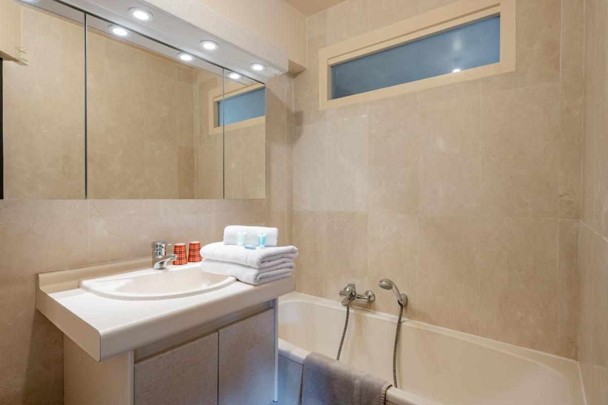 Mi Casa Tu Casa - Pg Apartman Cannes Kültér fotó